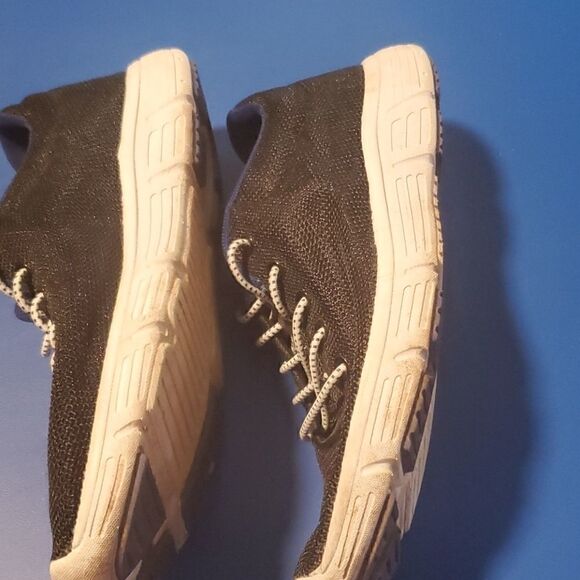 H&M mesh sneakers.    - Picture 2 of 6